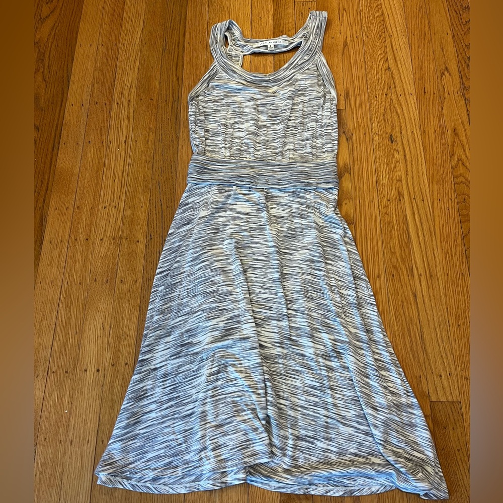 Max Studio Striped Gray and White Sleeveless Top